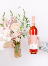 Load image into Gallery viewer, BBS Peachy Glass Vase Arrangement