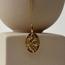 Load image into Gallery viewer, Serpent 2.0 Necklace (Gold)
