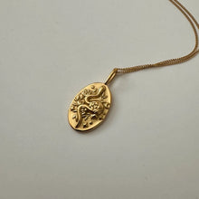 Load image into Gallery viewer, Serpent 2.0 Necklace (Gold)
